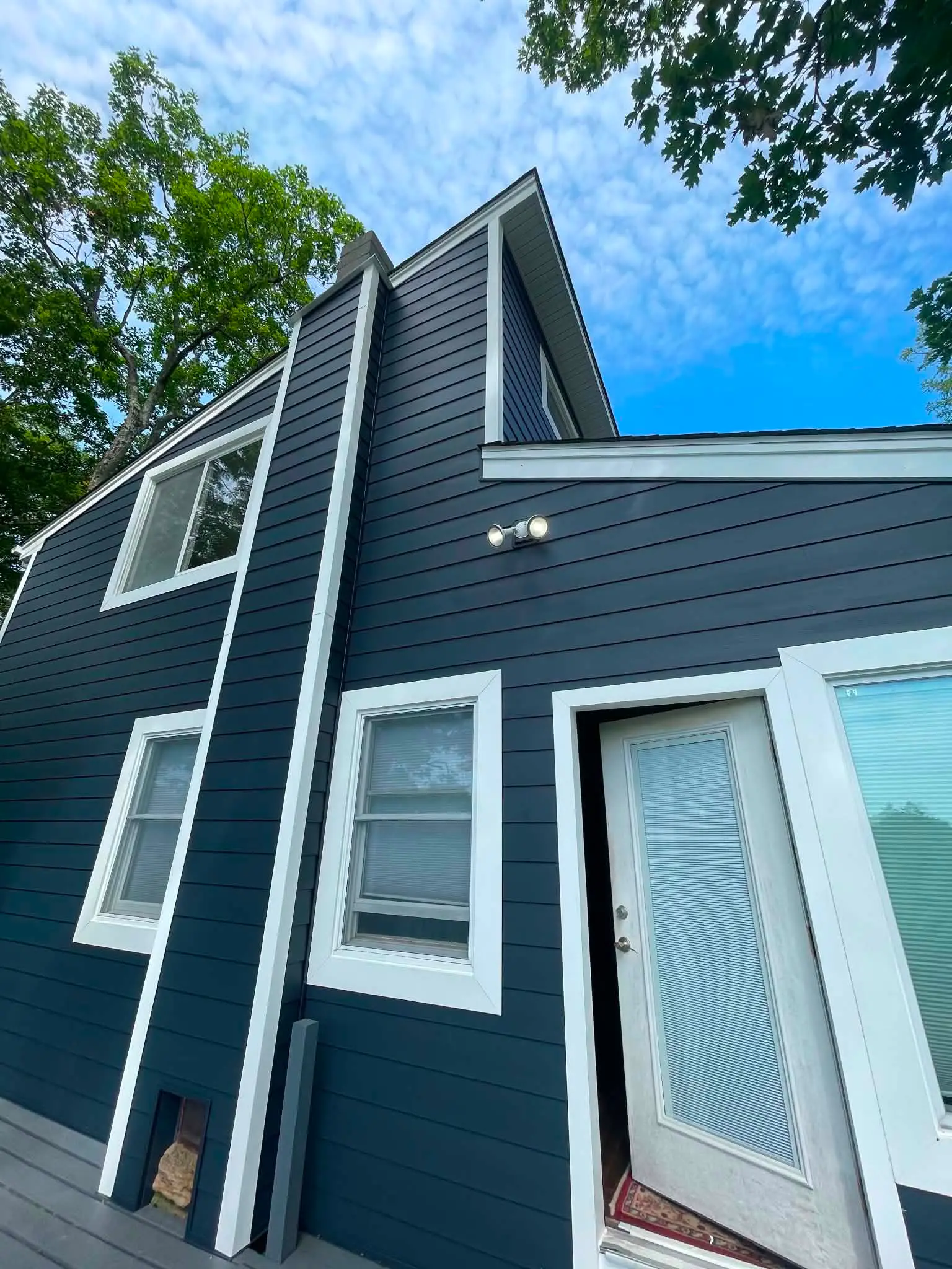 Vinyl and wood siding installation by BNJ Contractors in New Jersey