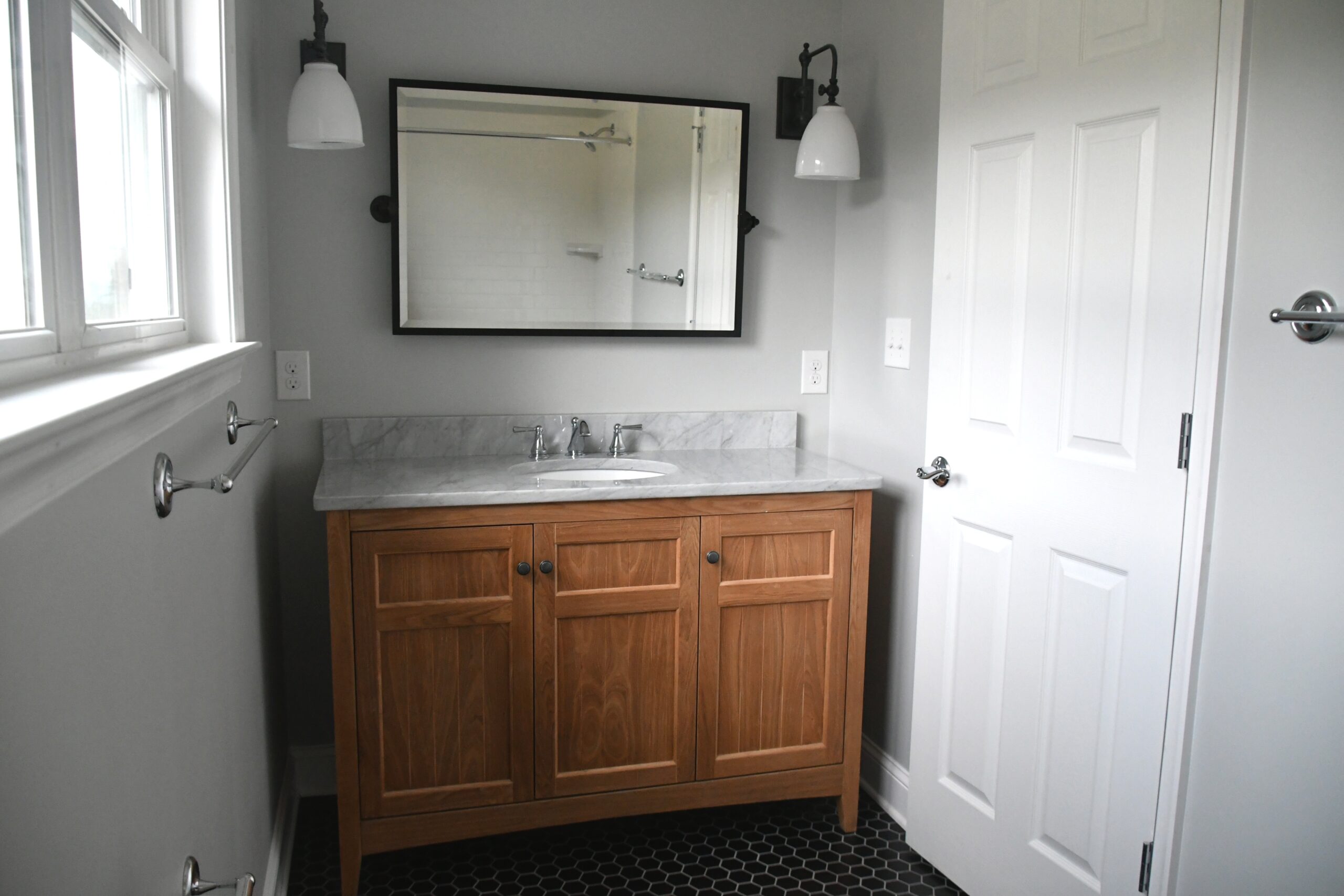 bright-cheery-bathroom-in-a-new-home-or-after-a-re-2023-11-27-05-22-55-utc